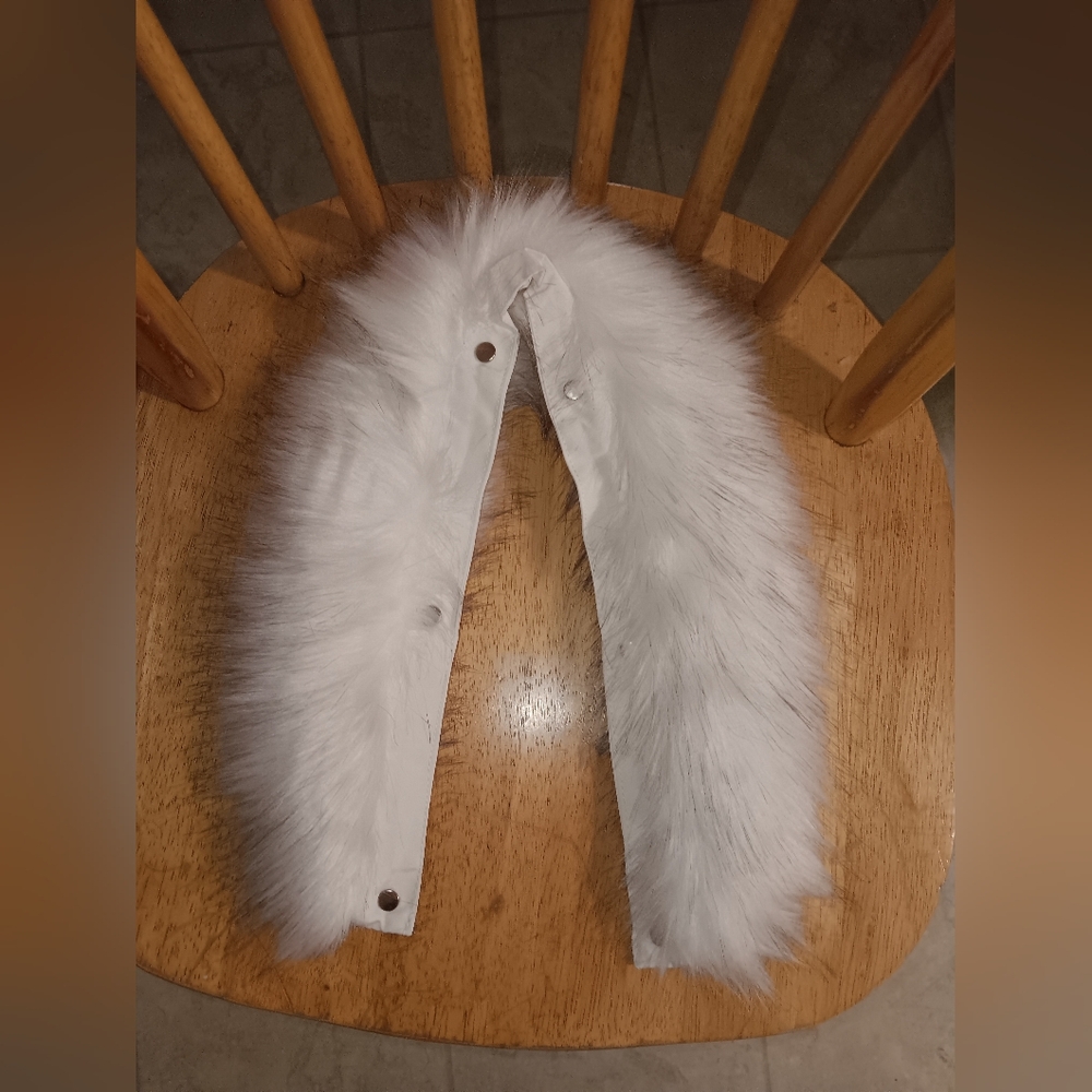 UNUSED New York & Company Fleece Inside Detachable Hood & Fur Winter Coat 2XL - Picture 12 of 14